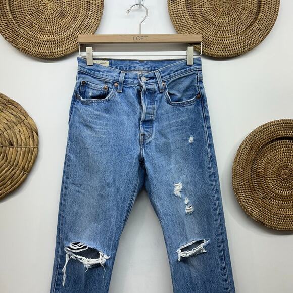 Levi's High Waist High Rise Button Fly Distressed Jeans 26 x 30 Inseam - Picture 3 of 7